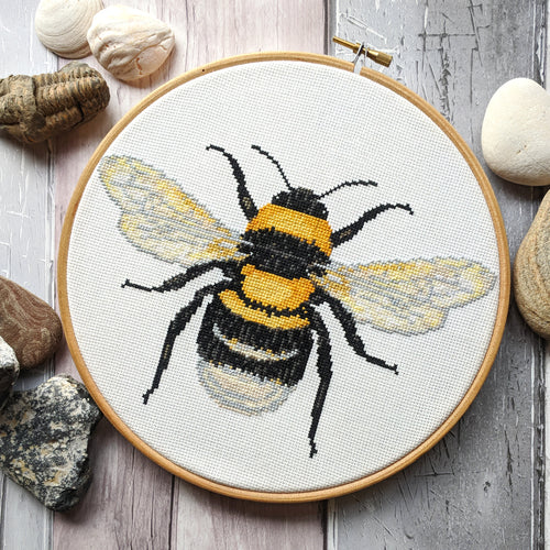 Bee Digital Cross Stitch Pattern